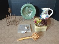 Group of decor including a pottery jug, primitive