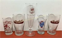 * (5) Glasses (1) Red Robbin, (2) Leinenkugel's,