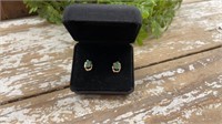 14k Yellow Gold with Green Stone Possibly Emerald