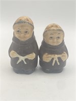 Salt & Pepper Shaker Set