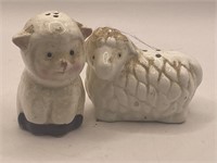 Salt & Pepper Shaker Set