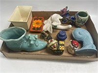 Tray Lot of Assorted Pottery items