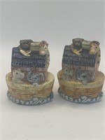 Salt & Pepper Shaker Set