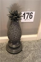 15" Tall Pineapple Décor (R6)