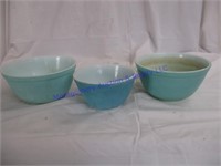 PYREX BOWLS