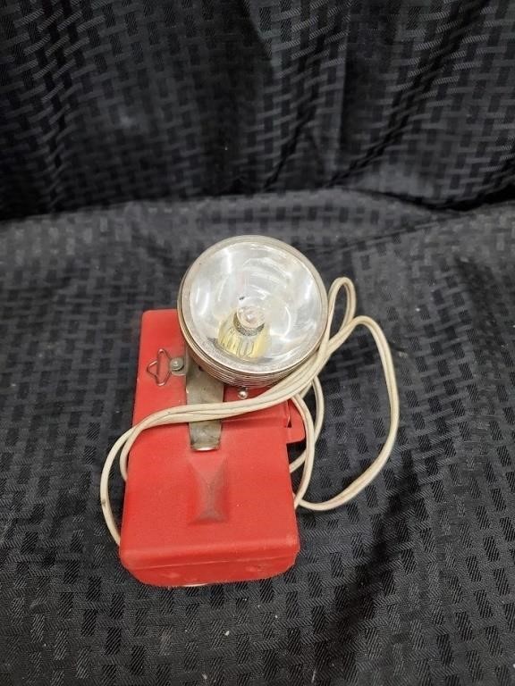Vintage Battery Operated Lamp