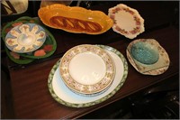 Lot, assorted serving plates and platters