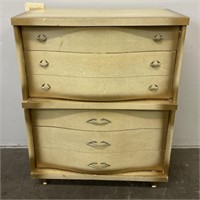 4-Drawer MCM 1950’s Dresser