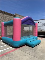 LARGE BOUNCE HOUSE WITH BLOWER