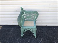 Vtg. Victorian Wicker Corner Chair