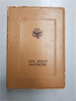 VTG GIRL SCOUTS HANDBOOK W LEATHER COVER