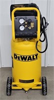 (ZZ) DeWalt Air Compressor 1.6HP, 15 Gallon Tank,