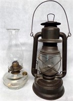 Embury Supreme No. 160 Oil Barn Lantern