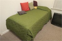 TWIN BED & THROW PILLOWS