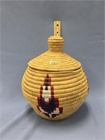 Handmade grass basket with lid,  10" with a 6" dia