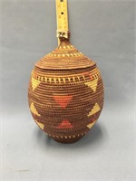 Handmade grass basket with lid, 9.5" with a 4.5" d
