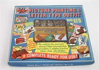 VINTAGE PICTURE  PRINTING AND LETTER TYPE OUTFIT