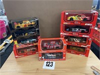 LOT OF 10 - 1:24 SCALE NASCARS