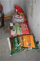 Grass Seed & Fertilizer