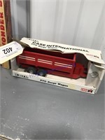 Ertl Case Ih PTO barge wagon