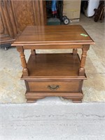 Vilas solid wood nightstand/end table 22X 17 X 25