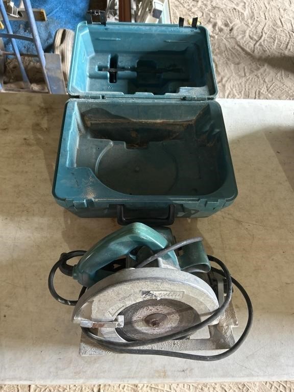 Makita circle saw