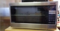 Panasonic Microwave Model NN-SA661S