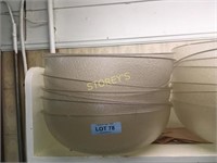 6 LG cambro Salad Bowls