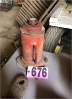 Hydraulic jack