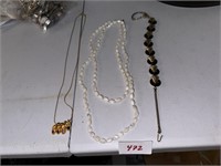 VINTAGE ESTATE JEWELRY