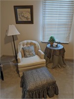 Sitting Area Lot Chair Table Stool Lamp Artwork