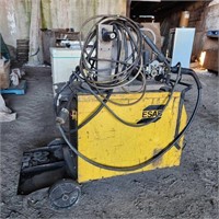 ESAB 220V single phase Mig welder w wire feed