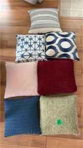 Assorted Pillows (7)