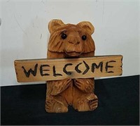 12 x 10.5 inch wooden welcome bear decor