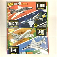 Lot of 2 Lindberg 1:72 Scale Jets: