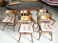 Pine Kitchen Table and 5 Chairs