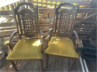 2 VINTAGE CHAIRS