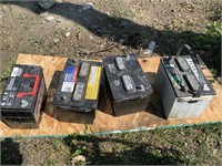 Lot with used automotive batteries unknown conditi