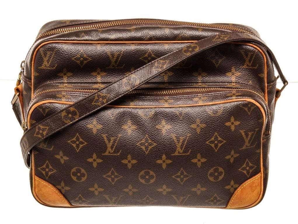 Sold at Auction: Group of 2 Louis Vuitton Crossbody Bags