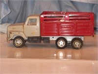 Ertl 1/20 Scale Stake Body Truck