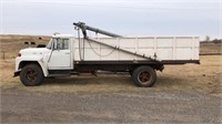 1974 International Loadstar 1600 2 ton truck