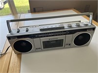 SANYO STEREO RADIO CASSETTE RECORDER MODEL M7000