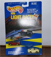 Hot Wheels Mini Light Racers Batteries Included