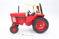 1/16 Scale Model 1586 Tractor