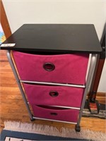 Stand on wheels with 3 drawers