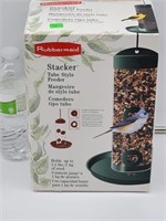 RUBBERMAID TUBE STYLE BIRD FEEDER