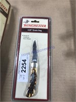 NEW--Winchester 2.25" Ersatz Stag pocket knife,