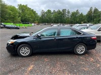 2016 TOYOTA CAMRY / TITLE