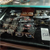 READING GLASSES, MISC. ITEMS