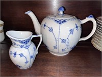 Vtg Royal Copenhagen Porcelain Teapot / Creamer